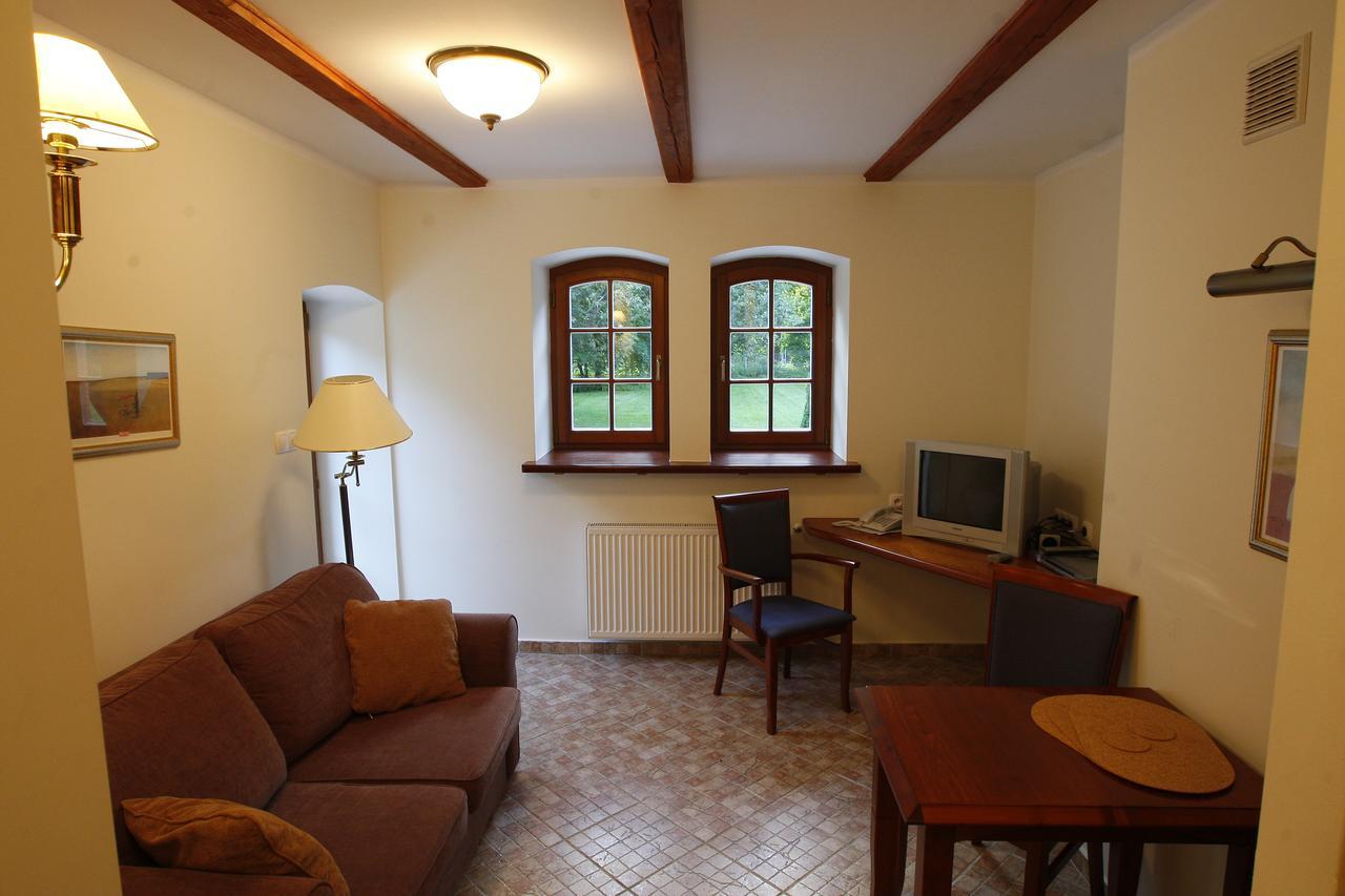 Bed and Breakfast Lesniczowka Nibork Nidzica Esterno foto